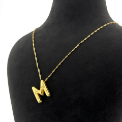 Gold Renk Balon M Harf Kolye