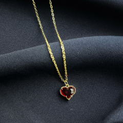 Gold-Kırmızı Kalp Kolye