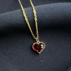 Gold-Kırmızı Kalp Kolye