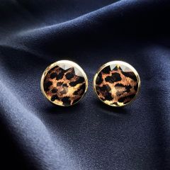 Gold Oval Çerçeveli Leopar Küpe