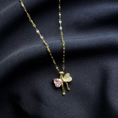 Gold-Pembe Taşlı Fiyonk Kolye