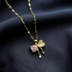 Gold-Pembe Taşlı Fiyonk Kolye