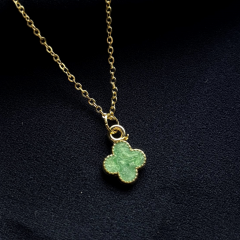 Gold-Minimal Yeşil Cleff Yonca Kolye