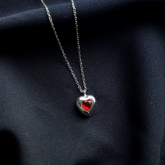 Gümüş-Kırmızı Taş Kalp Kolye