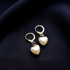 Gold-Sedefli Kalp Küpe