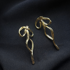 Gold Kurdele Desen Küpe