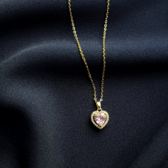 Gold-Pembe Kalp Kolye