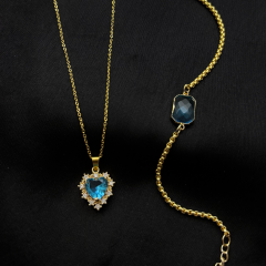 Gold-Mavi Kalp Desenli Taşlı Kolye Bileklik Seti