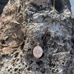 Gold - Krem Taşlı Kutup Yıldızı Kolye