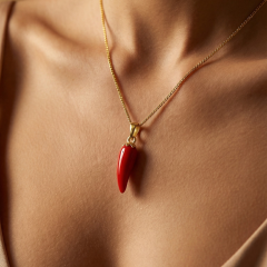 Kırmızı Biber Figürlü Kolye