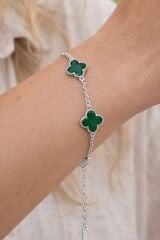 Yeşil Yonca Detaylı Gümüş Renk Kadın Çelik Bileklik